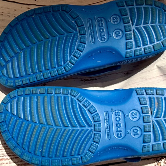 CROCS Vibrant Blue - Picture 2 of 4